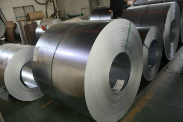 Nano anti-corrosion insulation plate