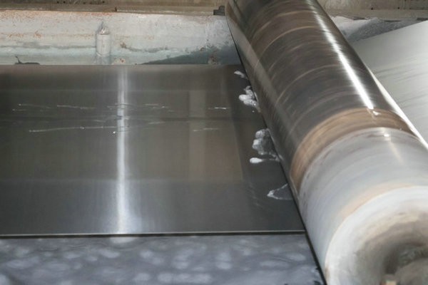 Galvanized steel sheet